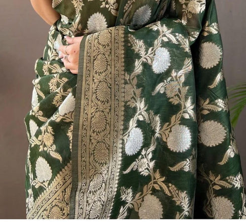 Vasthrlay Banarasi Unstitched Saree