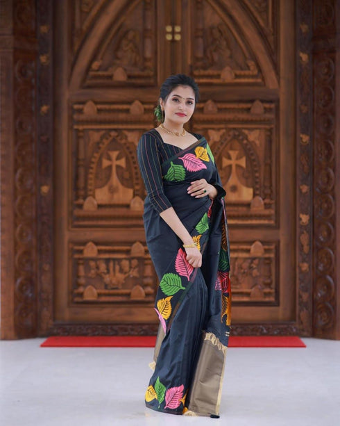Vasthrlay Kanjivaram Traditional Saree