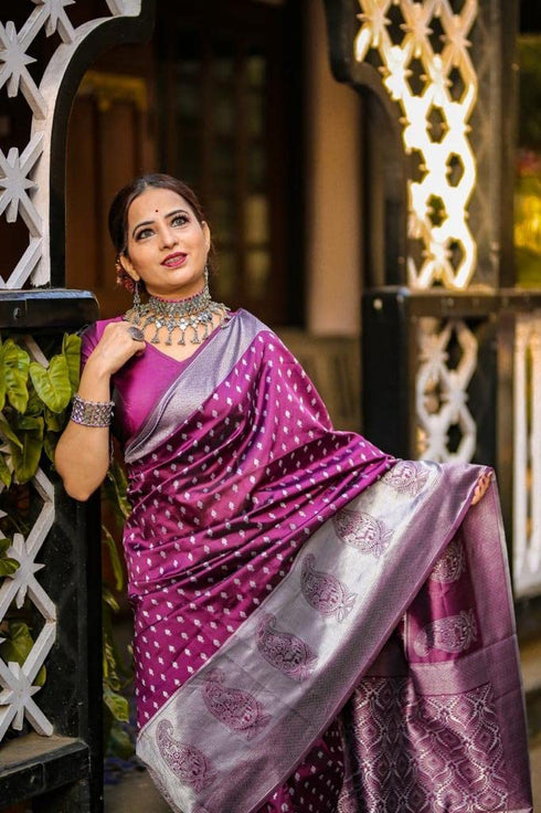 Vasthrlay Banarasi Saree