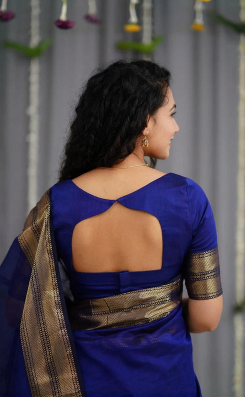 Vasthrlay Traditional Unstitched Saree