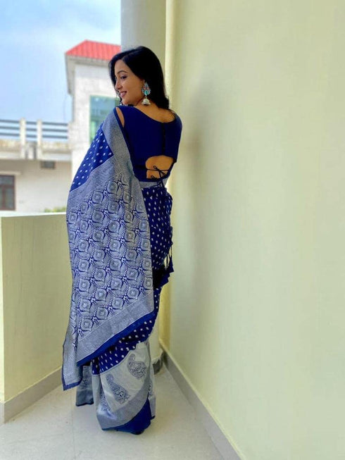 Vasthrlay Banarasi Saree