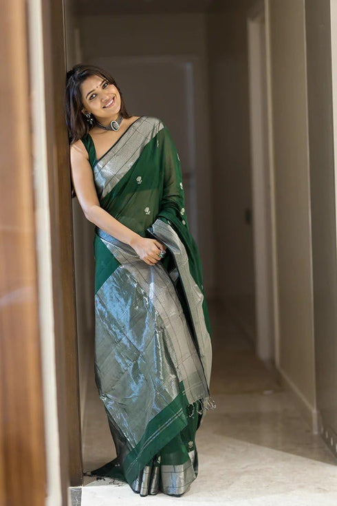 Vasthrlay Kanjivaram Unstitched Saree