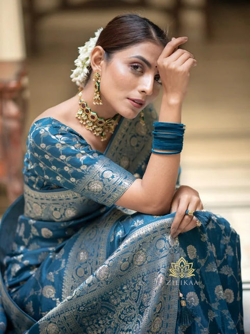 Vasthrlay Banarasi Traditional Unstitched Saree