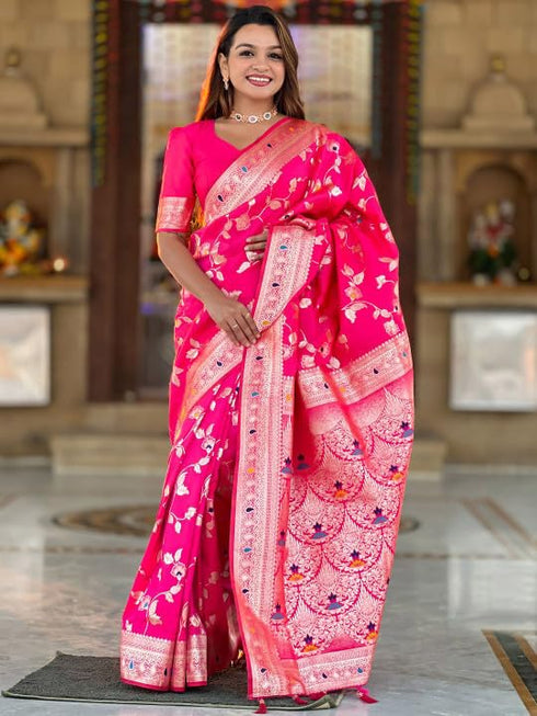 Vasthrlay Jacquard Unstitched Saree