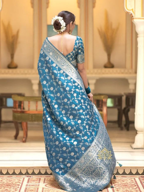 Vasthrlay Banarasi Traditional Unstitched Saree