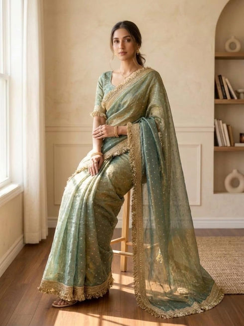 Vasthrlay Border Saree