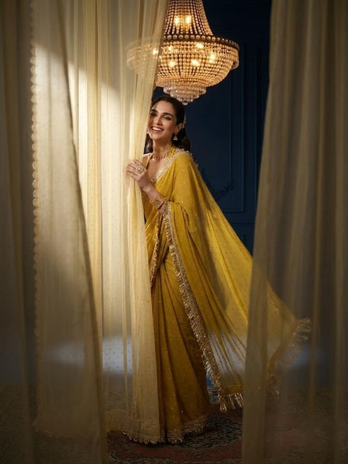 Vasthrlay Border Saree
