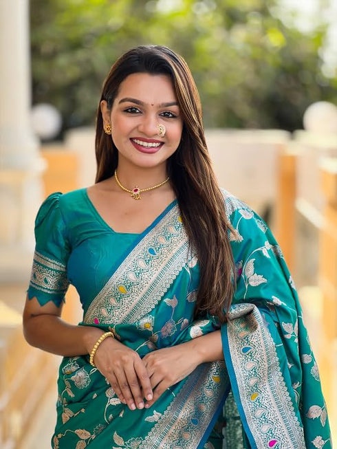 Vasthrlay Jacquard Unstitched Saree