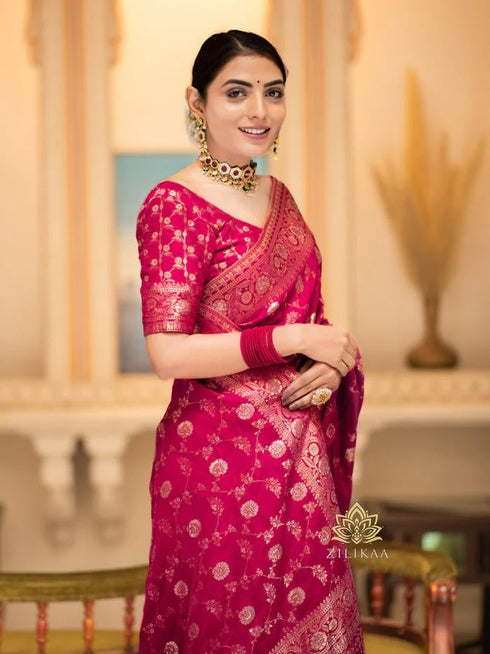 Vasthrlay Banarasi Traditional Unstitched Saree