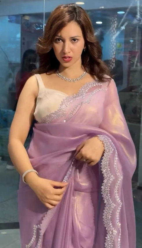 Vasthrlay Saree
