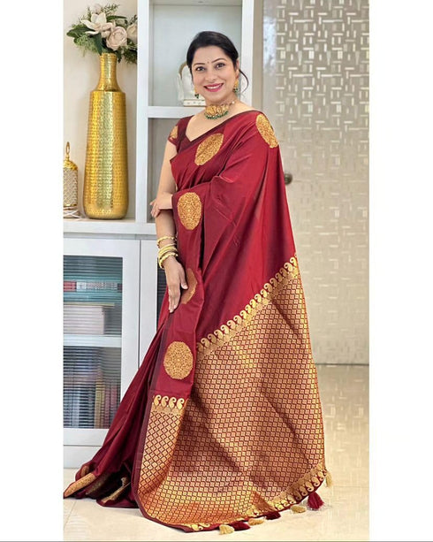 Vasthrlay Banarasi Traditional Unstitched Saree