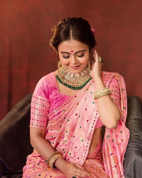Vasthrlay Banarasi Saree