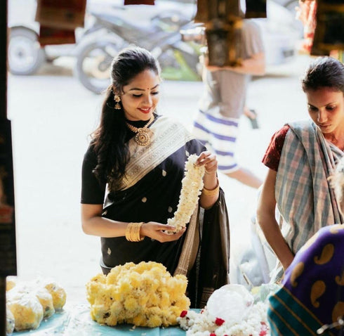 Vasthrlay Kanjivaram Unstitched Saree