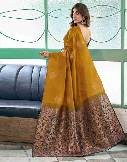 Vasthrlay Banarasi Unstitched Saree