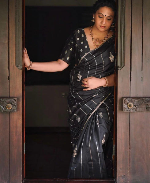 Vasthrlay Kanjivaram Saree