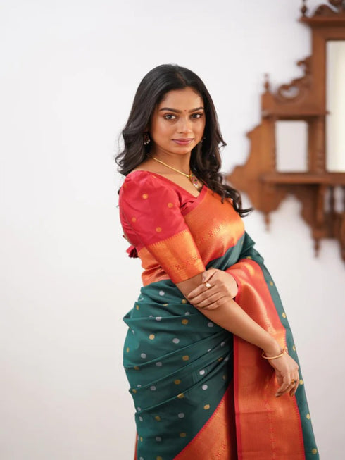 Vasthrlay Banarasi Traditional Unstitched Saree