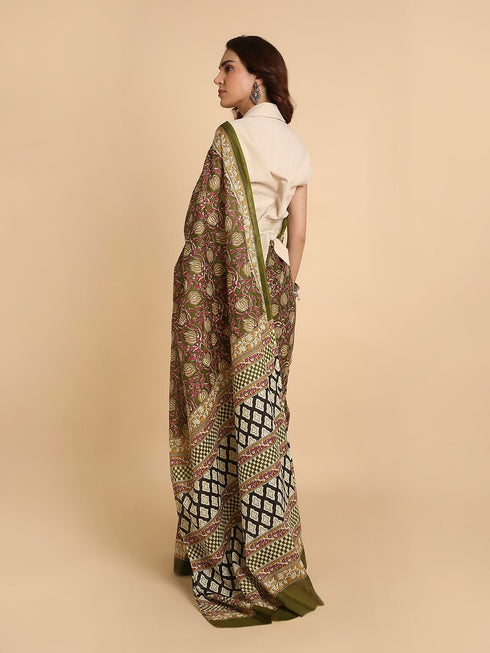 Vasthrlay Lightweight Breathable Traditional Printed Saree