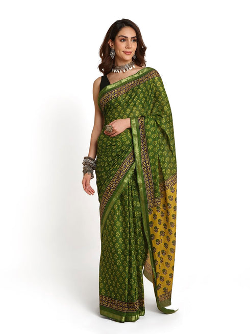 Vasthrlay Lightweight Breathable Traditional Printed Saree
