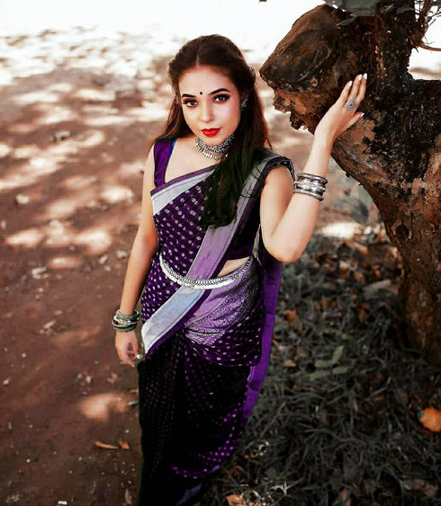 Vasthrlay Banarasi Traditional Unstitched Saree