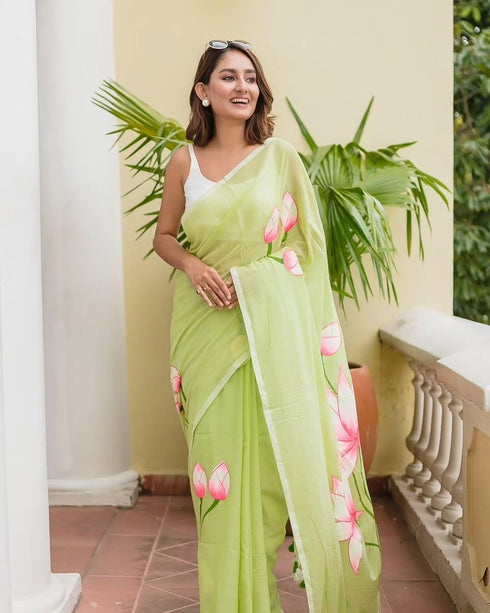 Vasthrlay Painted Floral Traditional Indian