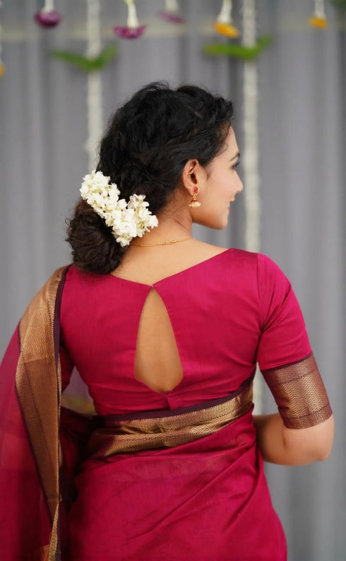 Vasthrlay Traditional Unstitched Saree
