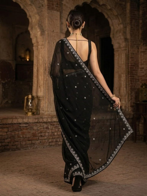 Vasthrlay Border Unstitched Saree
