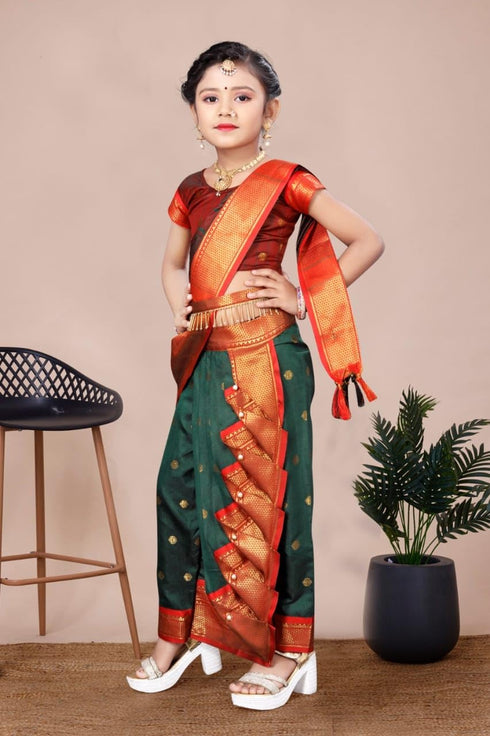 Vasthrlay Beautiful Gorgeous Maharashtrian Traditional