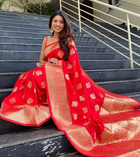 Vasthrlay Banarasi Kanjivaram Collections Wedding Saree With Blouse Piece
