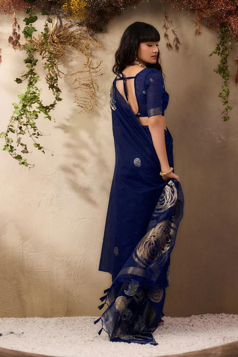 Vasthrlay Handloom Unstitched Saree