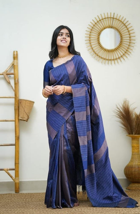 Vasthrlay Kanjivaram Unstitched Saree