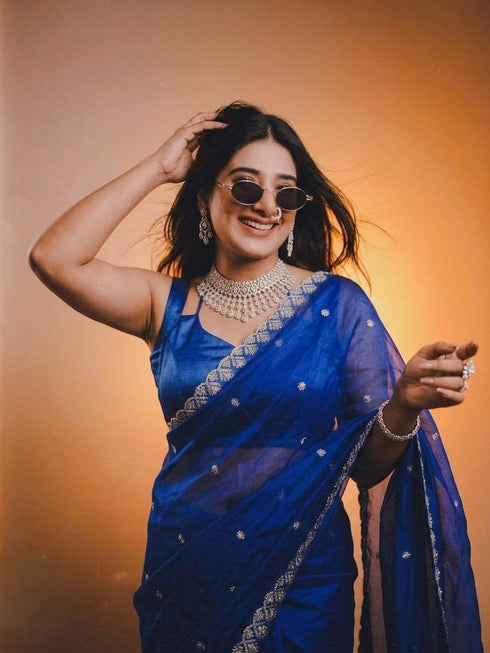 Vasthrlay Traditional Unstitched Saree