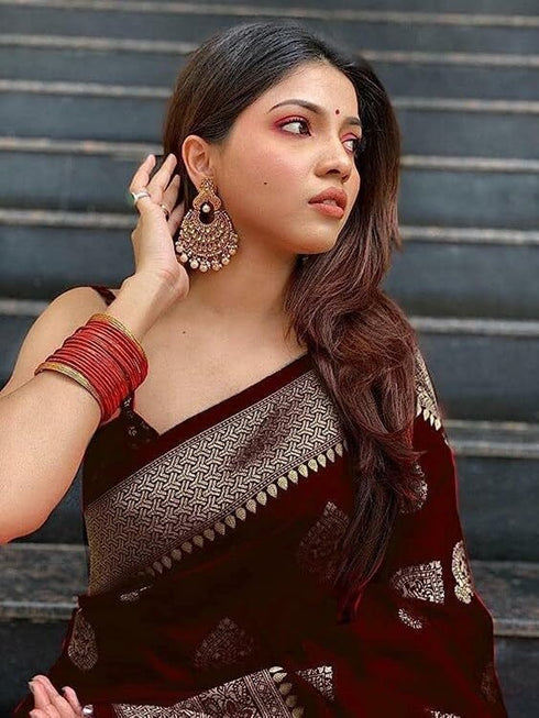 Vasthrlay Banarasi Kanjivaram Collections Wedding Saree With Blouse Piece