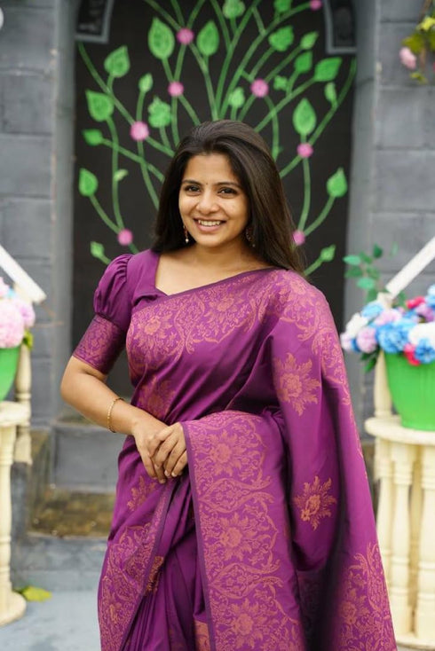 Vasthrlay Jacquard Traditional Unstitched Saree