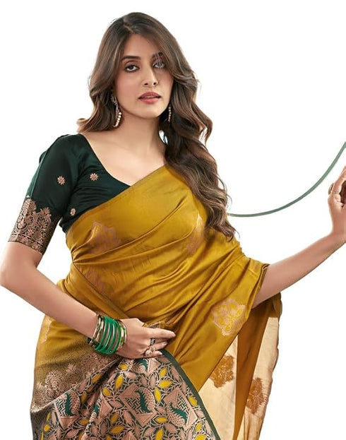 Vasthrlay Jacquard Kanjivaram Unstitched Pista Green Saree