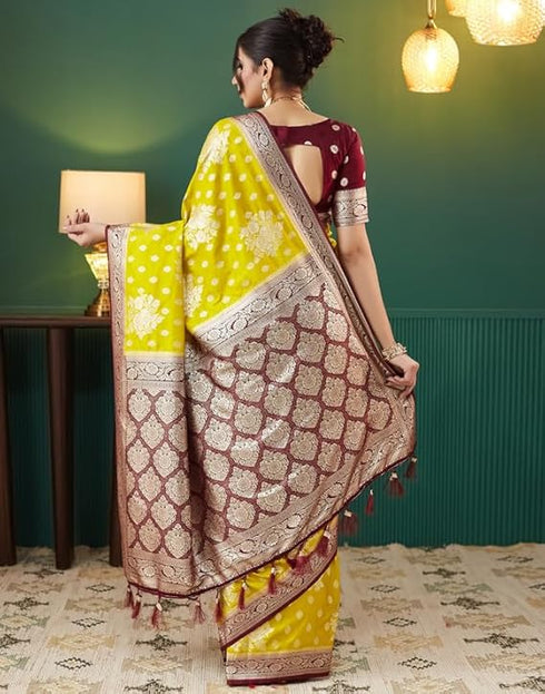 Vasthrlay Banarasi Jacquard Unstitched White Saree