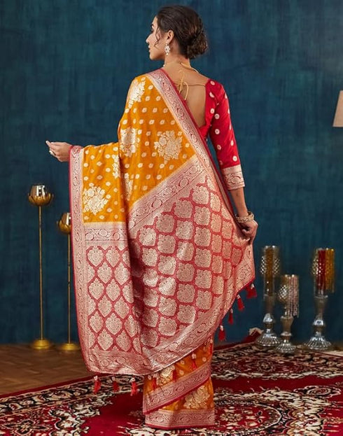 Vasthrlay Banarasi Jacquard Unstitched White Saree