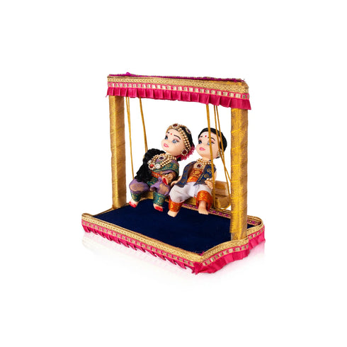 Giri Young Couple Oonjal Plastic Golu Bommai