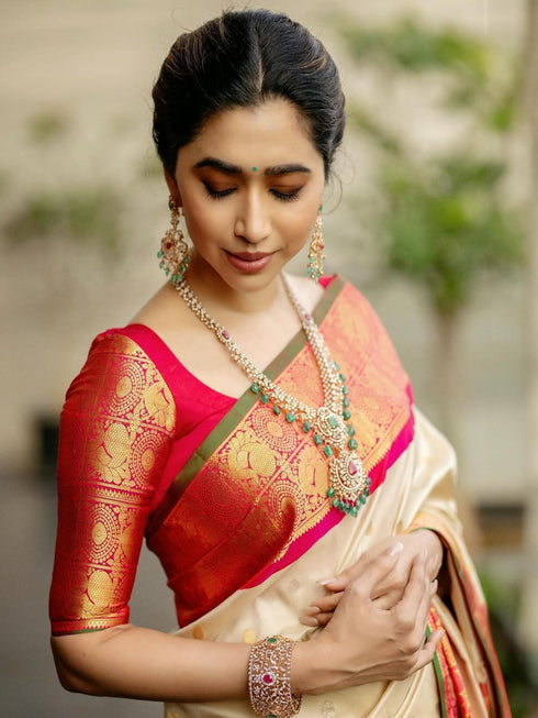 Vasthrlay Saree