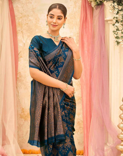 Vasthrlay Womens Weaving Unstitched Dark Green Saree