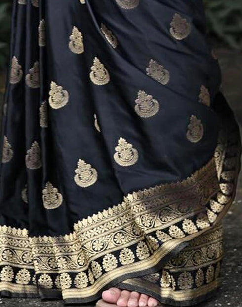 Vasthrlay Banarasi Jacquard Unstitched Dark Green Saree
