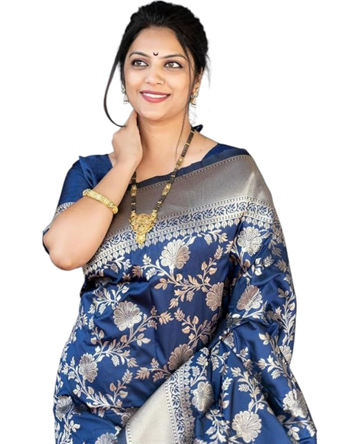 Vasthrlay Traditional Unstitched Saree
