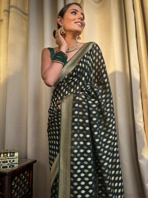 Vasthrlay Banarasi Saree