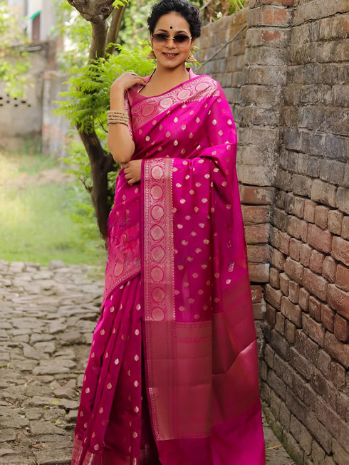 Vasthrlay Unstitched Saree