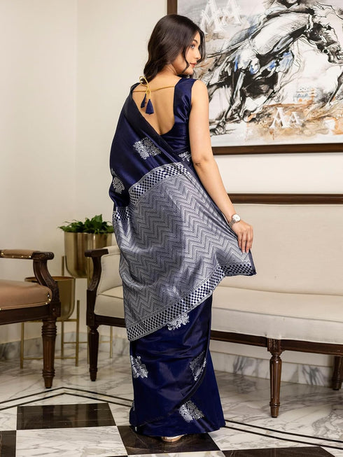 Vasthrlay Weaving Tassels Grey Saree