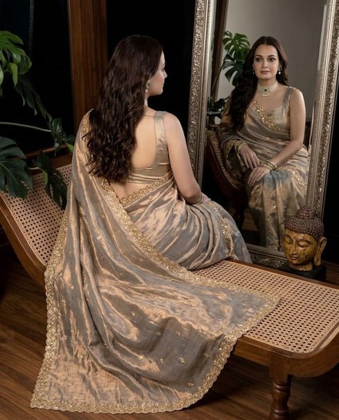 Vasthrlay Unstitched Saree
