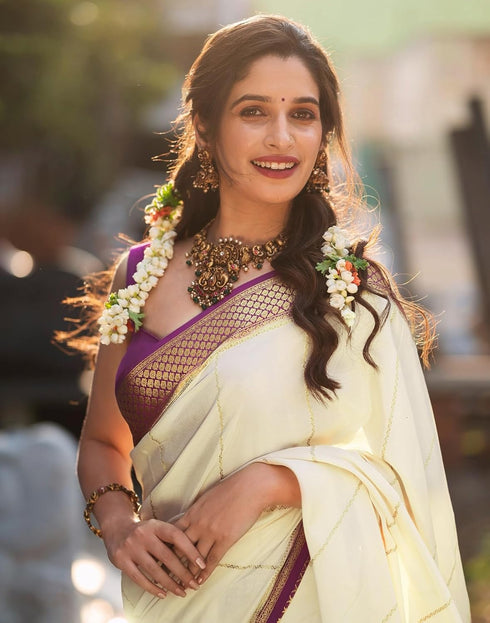 Vasthrlay Kanjivaram Jacquard Unstitched White Saree