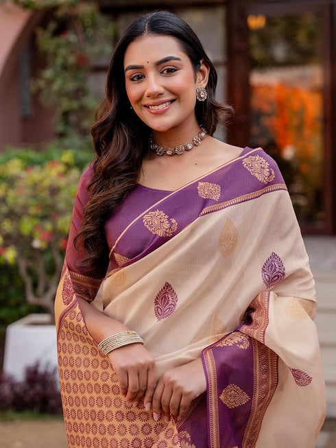 Vasthrlay Shimmer Printed Unstitched Light Green Saree