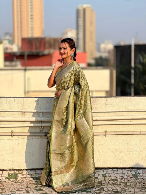 Vasthrlay Banarasi Unstitched Saree