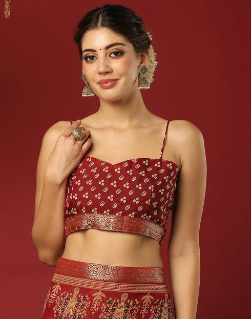 Vasthrlay Georgette Bandhani Dark Green And Maroon Saree With Unstitched Blouse Piece