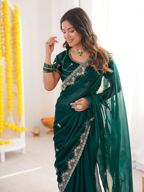 Vasthrlay Printed White Saree
